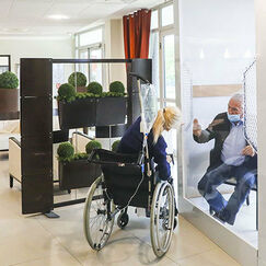 Visites à l’hôpital et en Ehpad Des limitations injustifiées